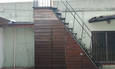 CASA 3 AMBIENTES ALQUILER EN Oliden 2889 (LANUS)
