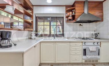 Casa en alquiler temporario y anual en El Carmel 5 dormitorios y 4500mts de parque