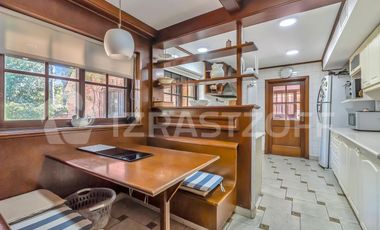 Casa en alquiler temporario y anual en El Carmel 5 dormitorios y 4500mts de parque