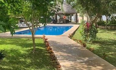 EN VENTA 2 REC, 2.5 BAÑOS, RESIDENCIAL MALLORCA, POLIGONO SUR