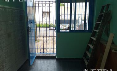 Alquiler de departamento tipo casa PH 1 ambiente en Sarandi