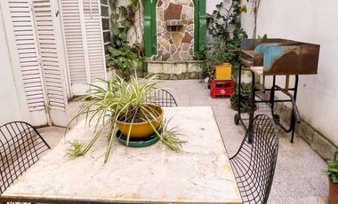 Casa de 4 dormitorio, patio, terraza, cochera, barrio Martin