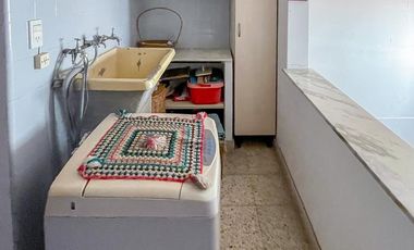 Casa de 4 dormitorio, patio, terraza, cochera, barrio Martin