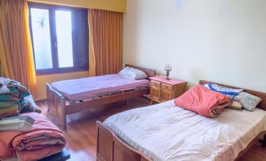 Casa de 4 dormitorio, patio, terraza, cochera, barrio Martin