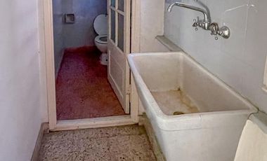 Casa de 4 dormitorio, patio, terraza, cochera, barrio Martin