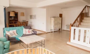 Venta Departamento céntrico - Lobos