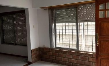 Casa 4 ambientes en venta en Pehuajo