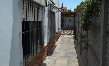 Casa 4 ambientes en venta en Pehuajo