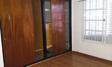 Casa 4 ambientes en venta en Pehuajo