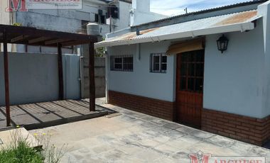 Casa 4 ambientes en venta en Pehuajo