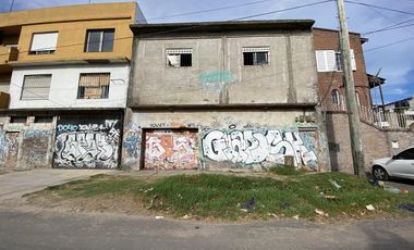 Local a la calle mas depto. 3 amb en PA