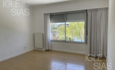 Casa en alquiler al lago en Los Castores, Nordelta