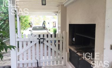 Casa en alquiler al lago en Los Castores, Nordelta