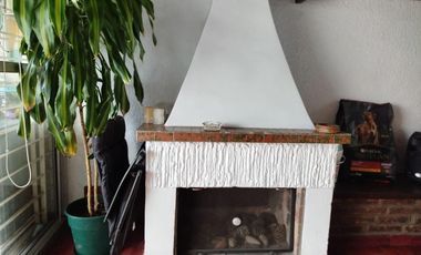 Departamento 3 ambientes con patio y garage propio Hurlingham