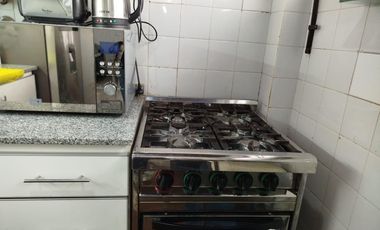 Departamento 3 ambientes con patio y garage propio Hurlingham