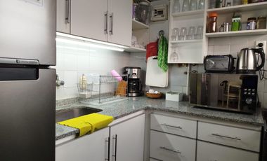 Departamento 3 ambientes con patio y garage propio Hurlingham