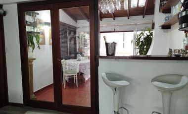 Departamento 3 ambientes con patio y garage propio Hurlingham