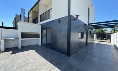 Venta Casa Dos Dormitorios Piscina Funes Norte