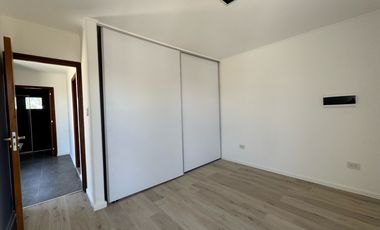 Venta Casa Dos Dormitorios Piscina Funes Norte
