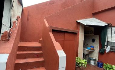 Casa en  venta de 3 ambientes con cochera, patio, terraza y parrilla - Wilde