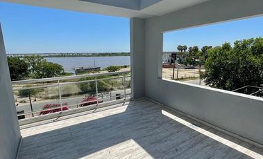 GRAN CASA A ESTRENAR EN BARRIO PRIVADO PUERTO URQUIZA FRENTE AL RIO  - Parana