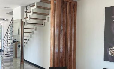 GRAN CASA A ESTRENAR EN BARRIO PRIVADO PUERTO URQUIZA FRENTE AL RIO  - Parana