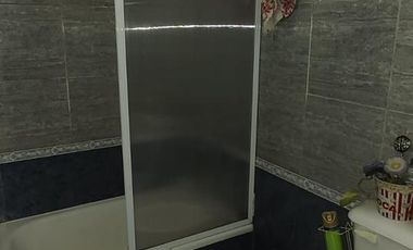 Casa en venta para dos familias de 3 ambiente y 2 ambientes  con cochera - Wilde