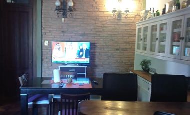 Casa en  centro de Lujan