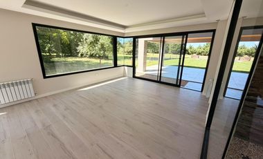 VENTA Casa 4 dormitorios en Kentucky Calidad Amenities