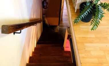 CASA CON OFICINA Y GALPON