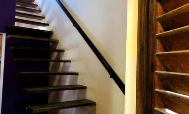 CASA CON OFICINA Y GALPON