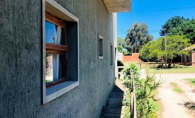 CASA CON OFICINA Y GALPON