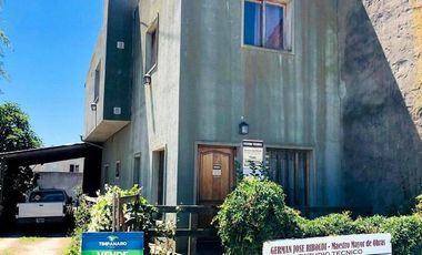 CASA CON OFICINA Y GALPON