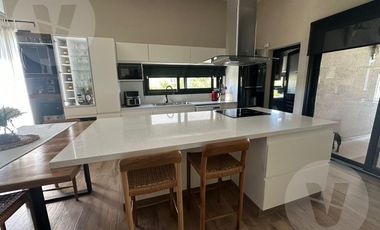 Casa en venta - Barrio Lagos de Canning