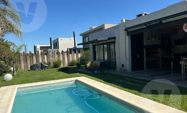 Casa en venta - Barrio Lagos de Canning