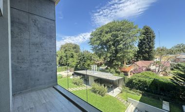 Venta - Departamento de dos dormitorios con balcón y amenities en Condominios Bagua, Funes