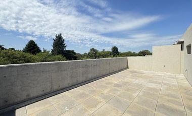 Venta - Departamento de dos dormitorios con balcón y amenities en Condominios Bagua, Funes