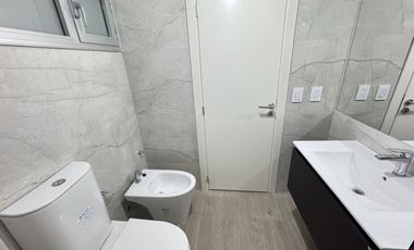 Venta - Departamento de dos dormitorios con balcón y amenities en Condominios Bagua, Funes