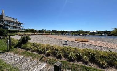 Departamento en edificio Acqua Rio Nordelta