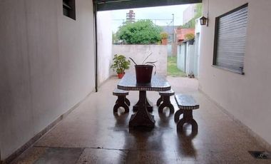 Casa 3 ambientes en venta, lote 600 metros, APTA CREDITO, Berazategui