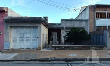 Casa 3 ambientes en venta, lote 600 metros, APTA CREDITO, Berazategui