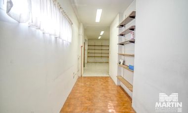 Local en centro comercial de munro apto gastronomia 2 baños cocina multiples rubros