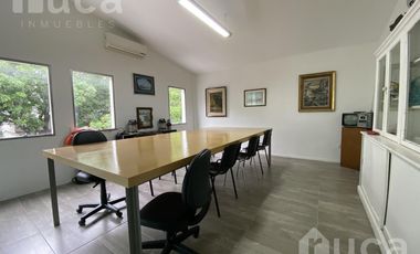 Galpón con oficinas actual Astillero en el bajo de San Isidro en venta