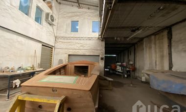 Galpón con oficinas actual Astillero en el bajo de San Isidro en venta