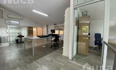 Galpón con oficinas actual Astillero en el bajo de San Isidro en venta