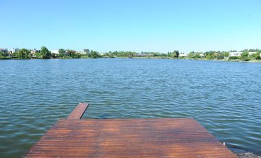 Casa - Talar Del Lago II, dos suites/ 4 dorm , Depen/ play