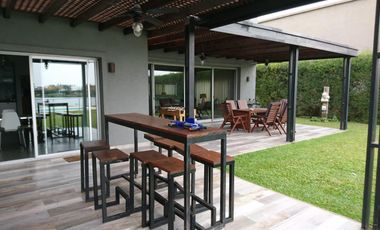 Casa - Talar Del Lago II, dos suites/ 4 dorm , Depen/ play