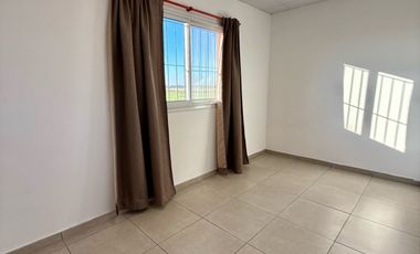 Casa en Funes norte - apto credito - apto uso comercial - Pileta -