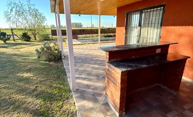 Casa en Funes norte - apto credito - apto uso comercial - Pileta -
