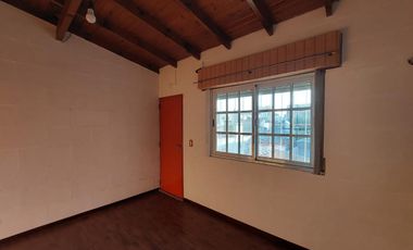 Venta de  Propiedad en 2 plantas S/Lote 8.66x37M²  en  Saenz Peña - Ideal Vivienda o Uso Comercial